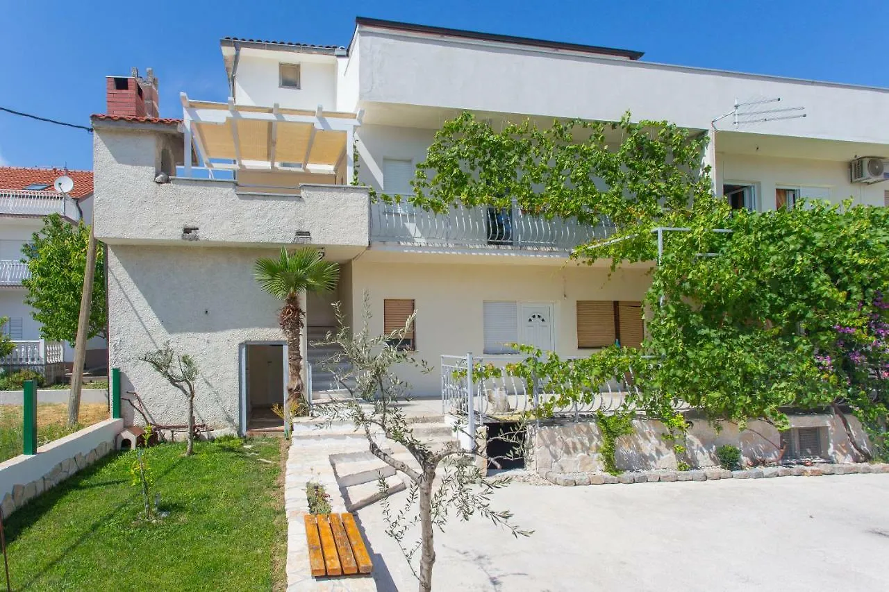Apartment Mate Kastela Croatia