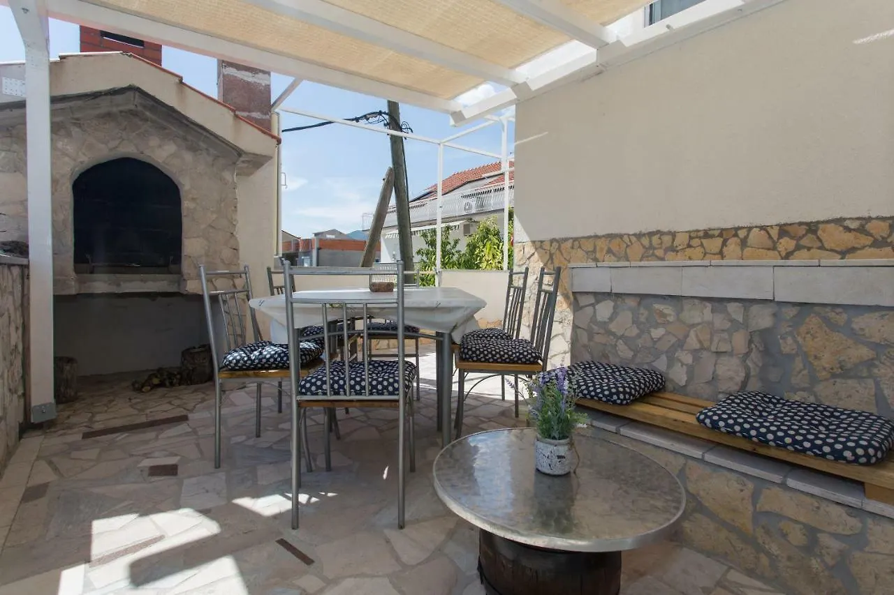 Apartment Mate Kastela Croatia