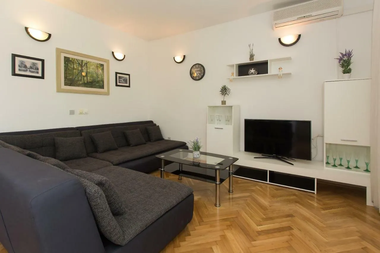 Apartment Mate Kastela